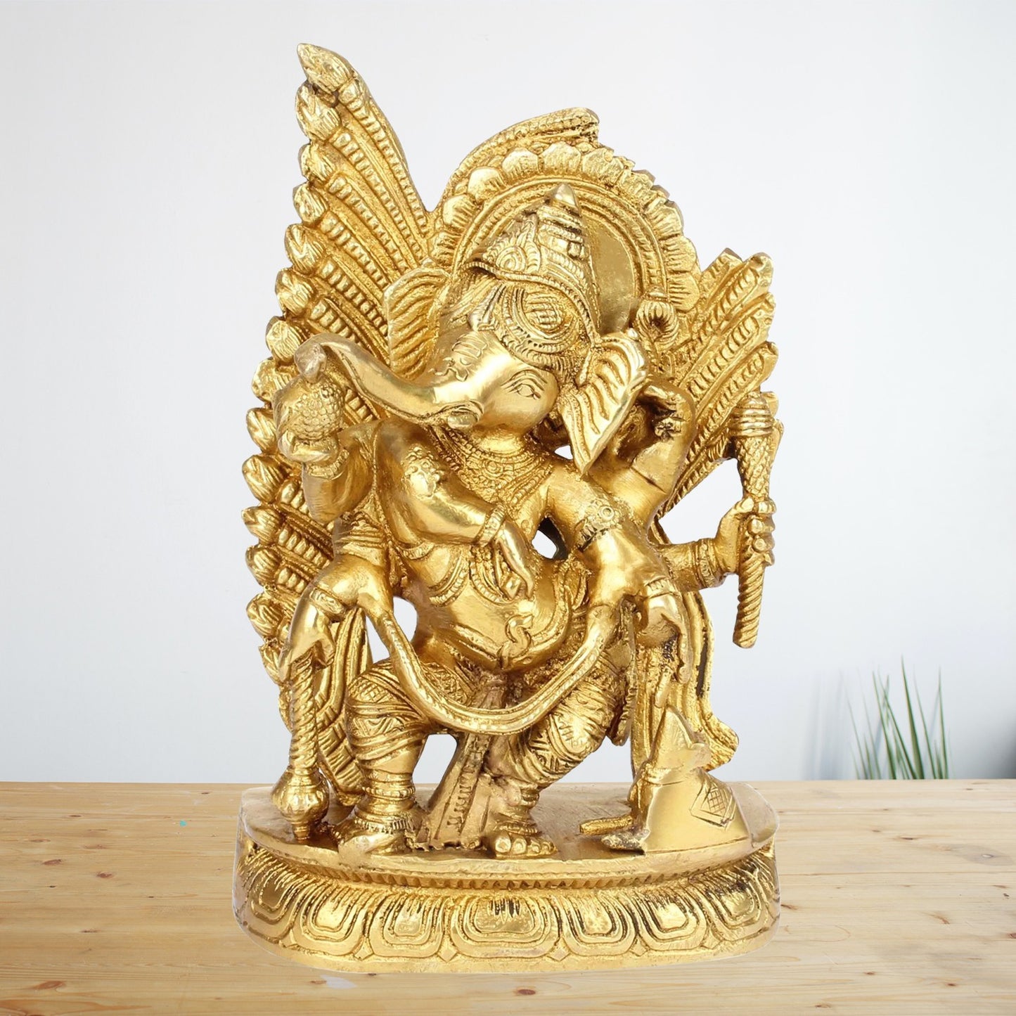 Brassaura™ Brass Small Ganesha Statue for Home and Decor Brass Ganesh Murti for Pooja Room Ganpati Idol for Home Entrace Decor Good Luck Vastu Decoration Weight 1.9 Kg Height 20 cm