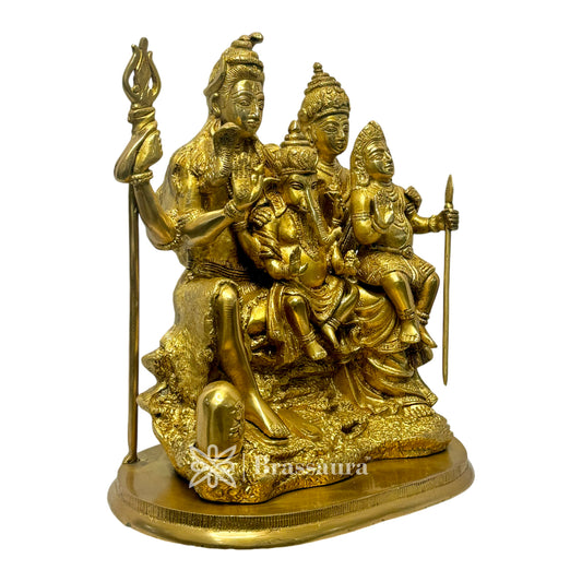 घर और सजावट के लिए पीतल की सुनहरी शिव परिवार मूर्ति, ऊंचाई 30 सेमी, वजन 9.15 किलोग्राम