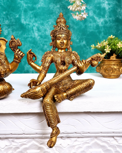 ब्रासोरा® वृंदावन वेणुगोपाल कृष्ण पीतल की प्रतिमा मोर के साथ | एंटीक नीला और सुनहरा रंग | ऊँचाई 20 इंच