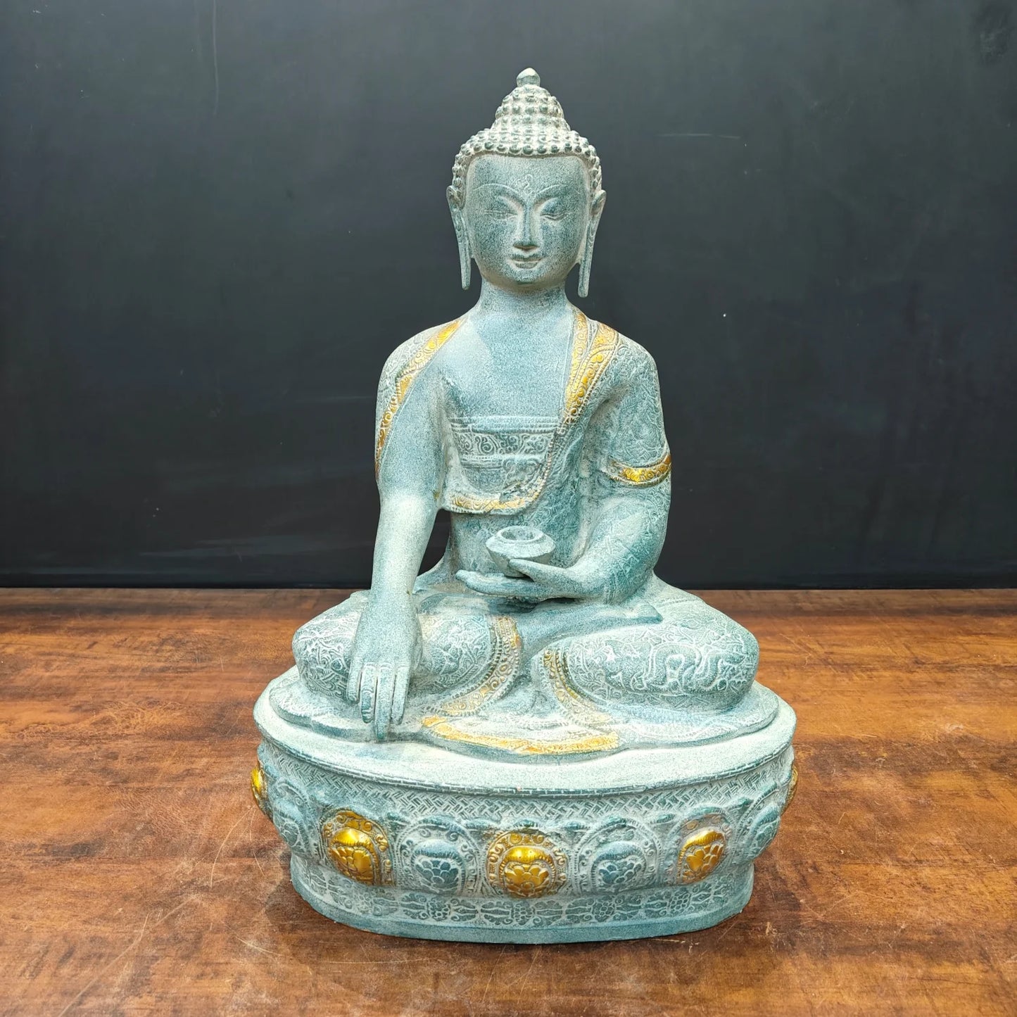 Brassaura® Handmade Meditating Buddha Statue | Premium Decorative Buddha Idol for Home, Office, Meditation Room & Living Room Décor | Height 22 Inches | 17 Kg
