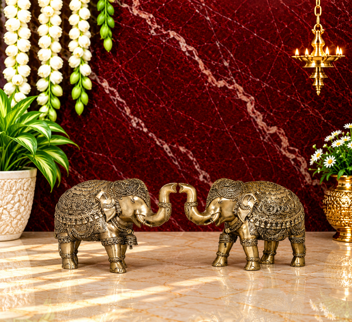 Brassaura® अलंकृत पीतल के हाथियों का शानदार जोड़ा | शुद्ध पीतल | ऊँचाई 14.5 इंच और वज़न 39.30 किलोग्राम
