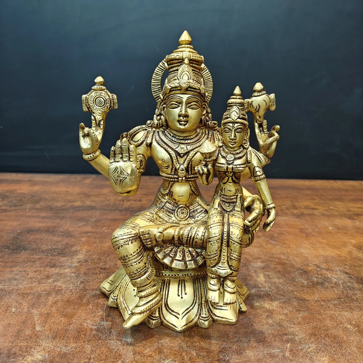 Brassaura® Handmade Brass Lakshmi Narayan Idol | Laxmi Vishnu Murti for Home Temple, Pooja Room & Spiritual Décor | Height 9 Inches | 4 Kg