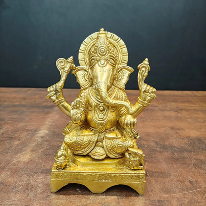 Brassaura® Brass Seated Lord Ganesha Statue | Ganpati Bappa Murti for Home Temple, Pooja Room & Spiritual Décor | Handcrafted Brass Idol | 7 Inches | 2.2 Kg