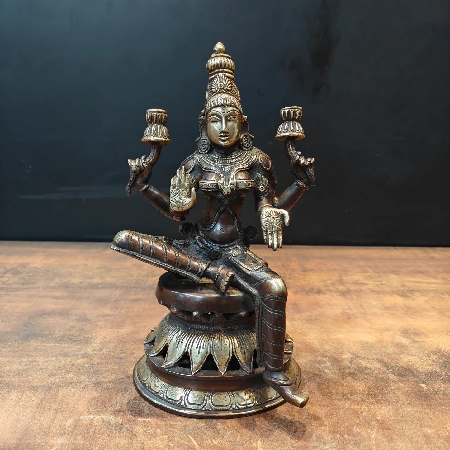 Brassaura® Brass Goddess Lakshmi Sitting on Lotus Oil Lamp Idol | Handmade Brass Lakshmi Deepam for Home Temple, Pooja Room & Spiritual Décor | 12 Inches | 4 Kg