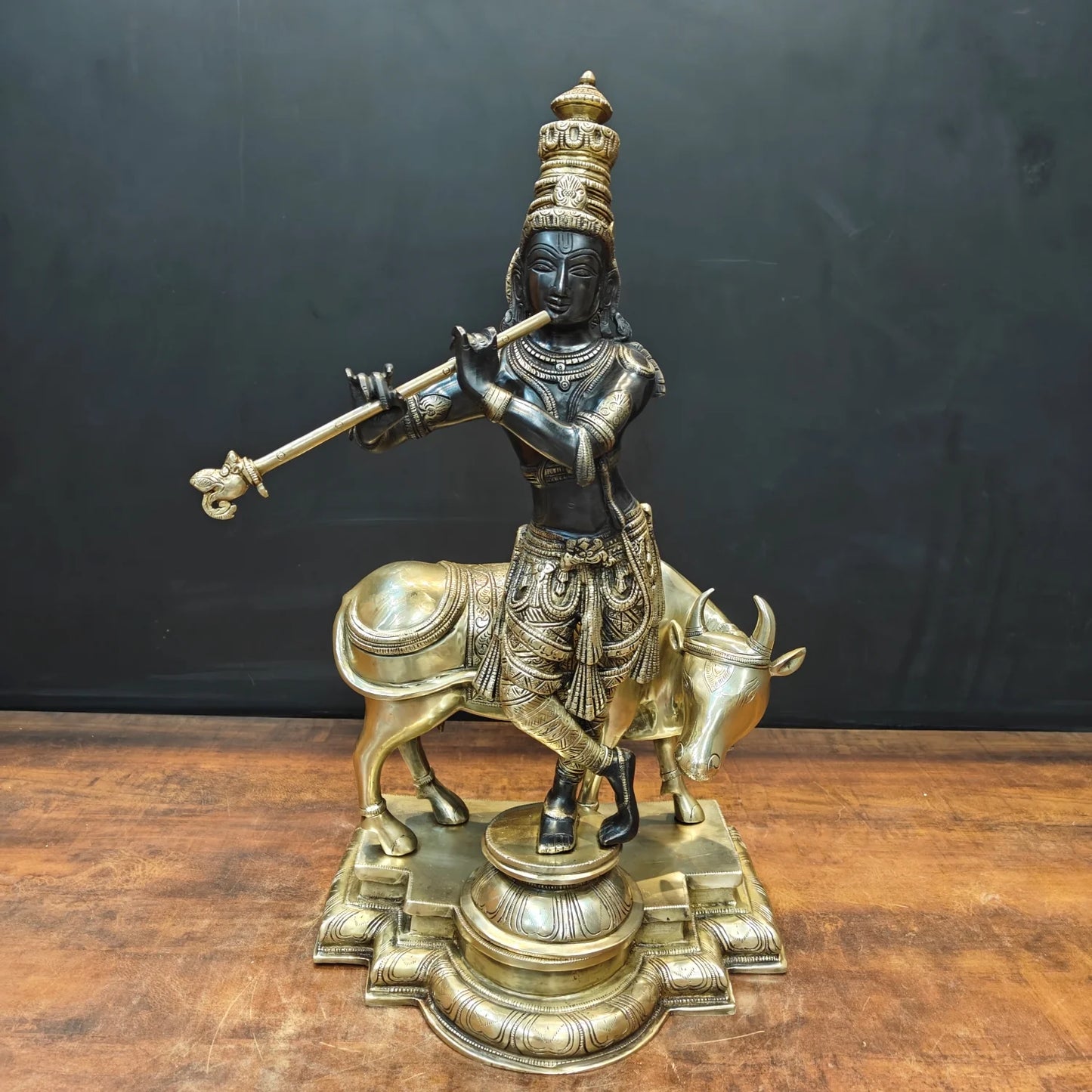 Brassaura® Handmade Brass Krishna Playing Flute with Cow Idol | Lord Krishna Murti for Home Temple, Pooja Room & Living Room Décor | Height 26 Inches | 26 Kg