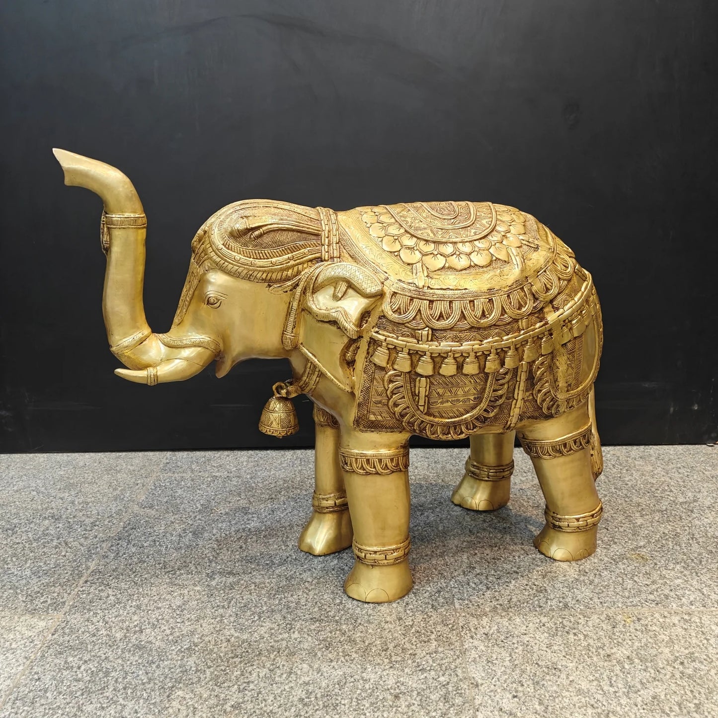 Brassaura® 26 Inch Brass Elephant Statue | Handcrafted Decorative Elephant for Home Entrance, Living Room & Vastu Décor | Antique Finish | 48 Kg