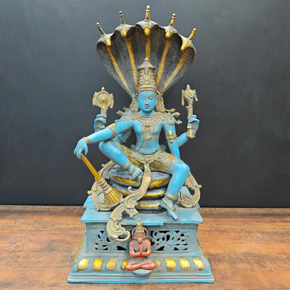 ब्रासोरा® वृंदावन वेणुगोपाल कृष्ण पीतल की प्रतिमा मोर के साथ | एंटीक नीला और सुनहरा रंग | ऊँचाई 20 इंच