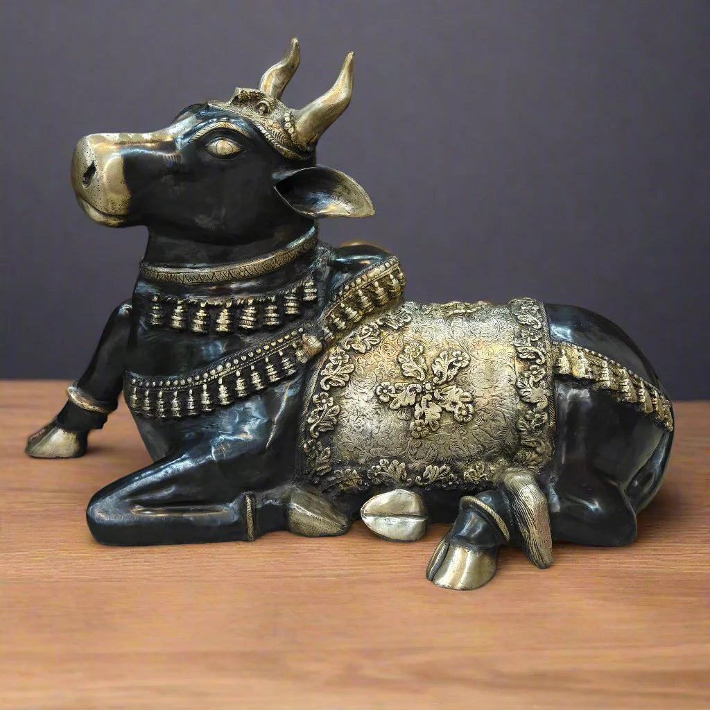 Brassaura® Brass Nandi Bull Idol | Sacred Nandi Statue for Home Temple, Shiv Mandir, Spiritual Décor & Vastu | 22 Inches | 28 Kg