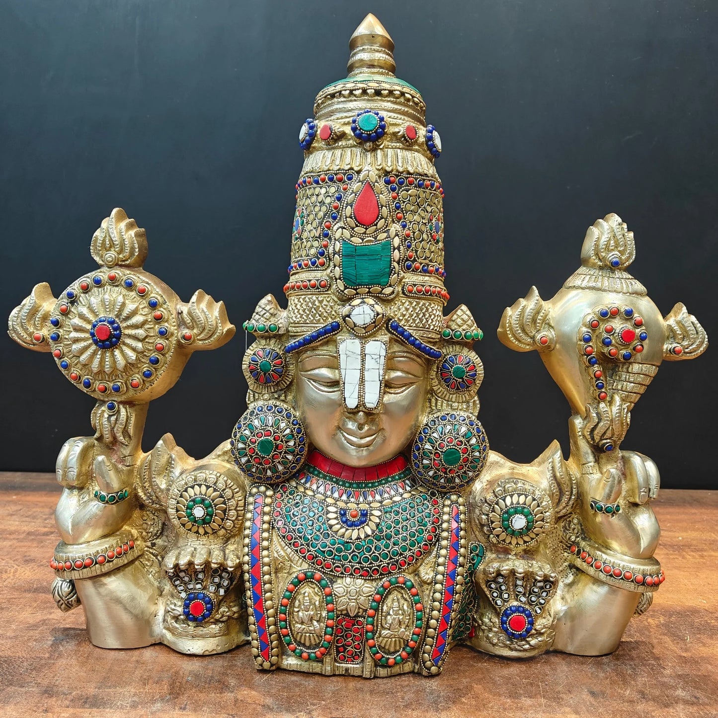 Brassaura® Brass Lord Balaji Wall Hanging Bust | Premium Handcrafted Tirupati Balaji Face Idol | Antique Finish | Temple Wall Décor for Home, Office & Pooja Room | Height 18 Inches | 15 Kg
