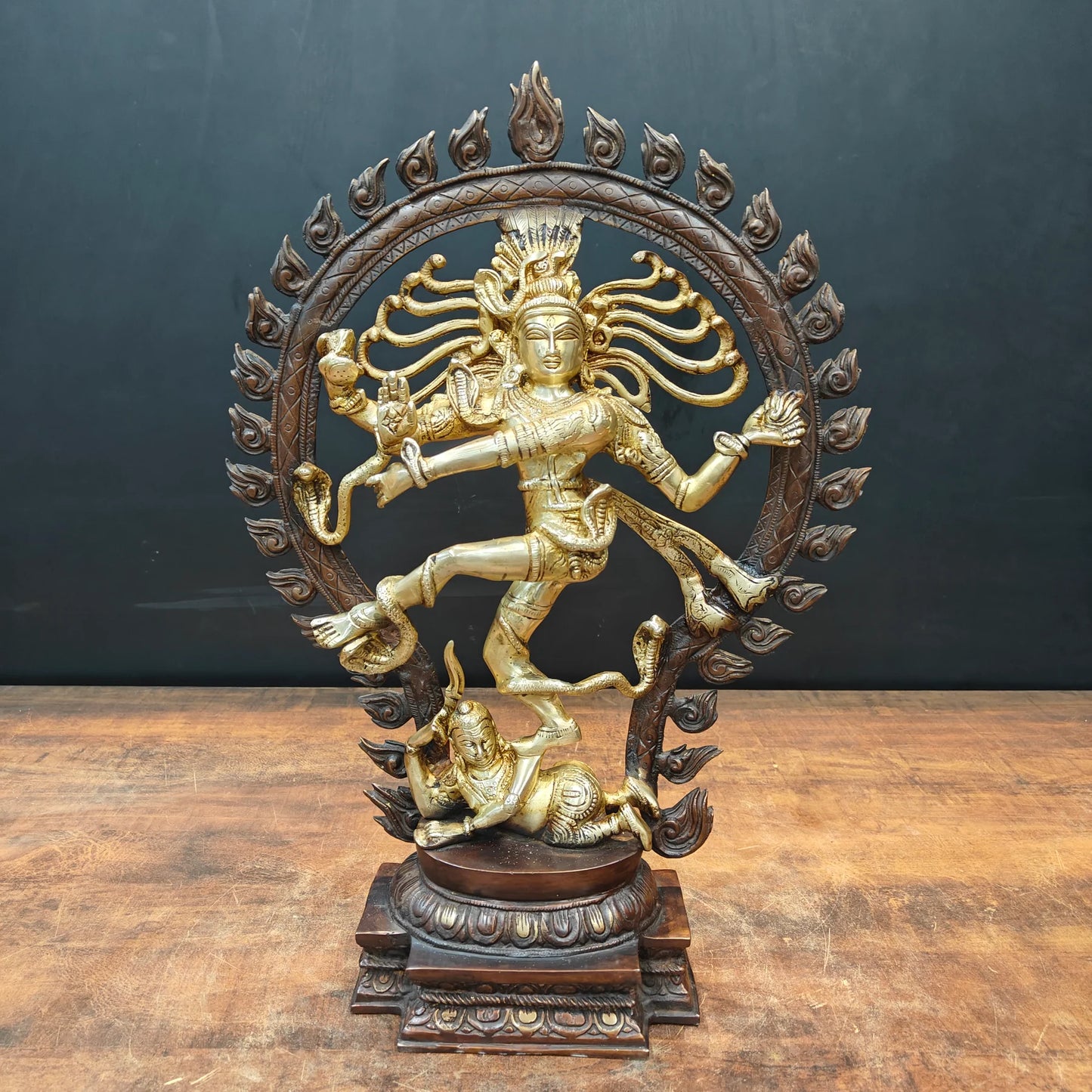 Brassaura® Brass Nataraja Statue | Lord Shiva Dancing Idol with Prabhamandala | Handcrafted Brass Shiv Tandav Murti for Home Temple, Office & Spiritual Décor | 20 Inches | 8.5 Kg