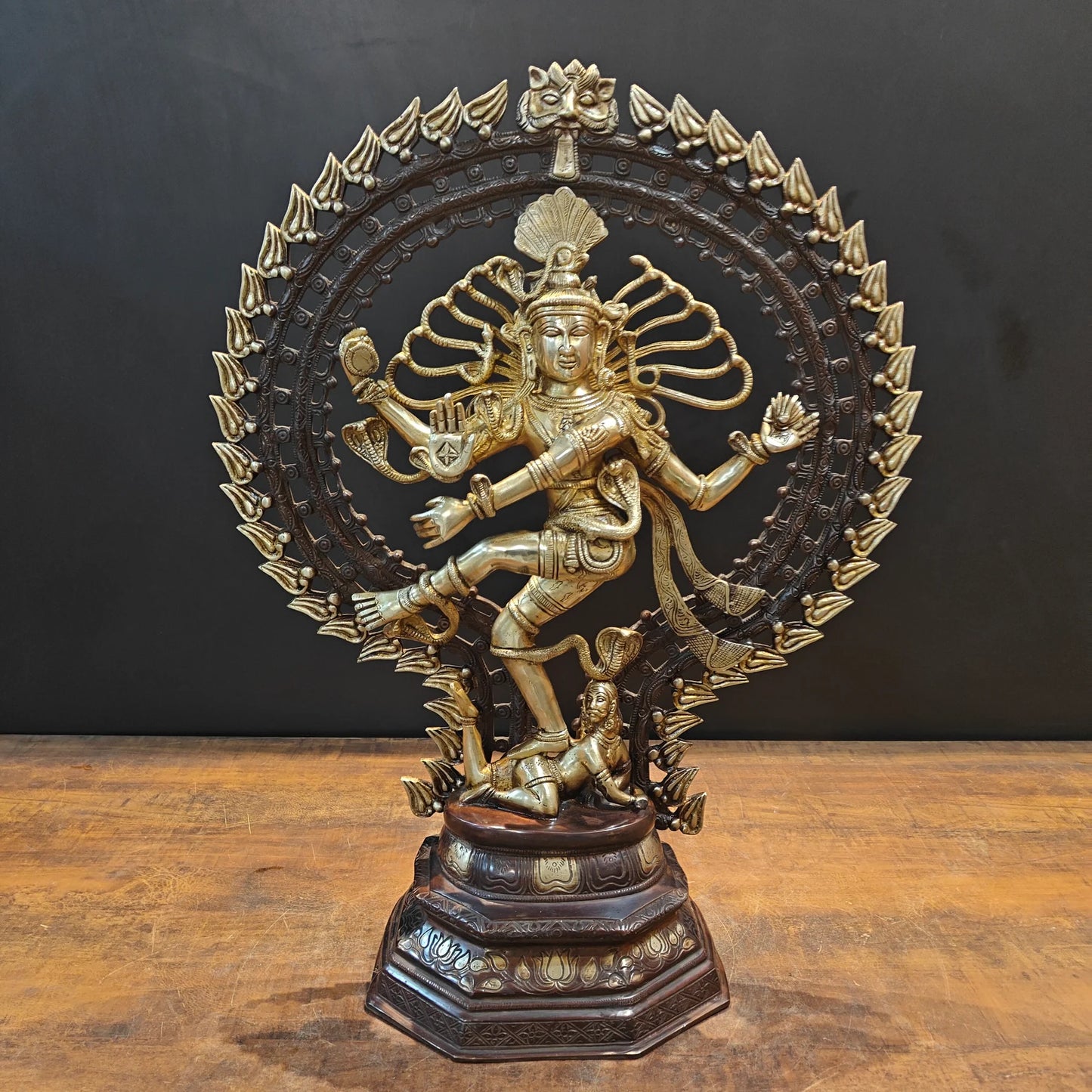 Brassaura® Brass Nataraja Statue | Lord Shiva Dancing in Cosmic Tandava | Handcrafted Brass Sculpture for Home Temple, Pooja Room & Spiritual Décor | Height 28 Inches | 19 Kg