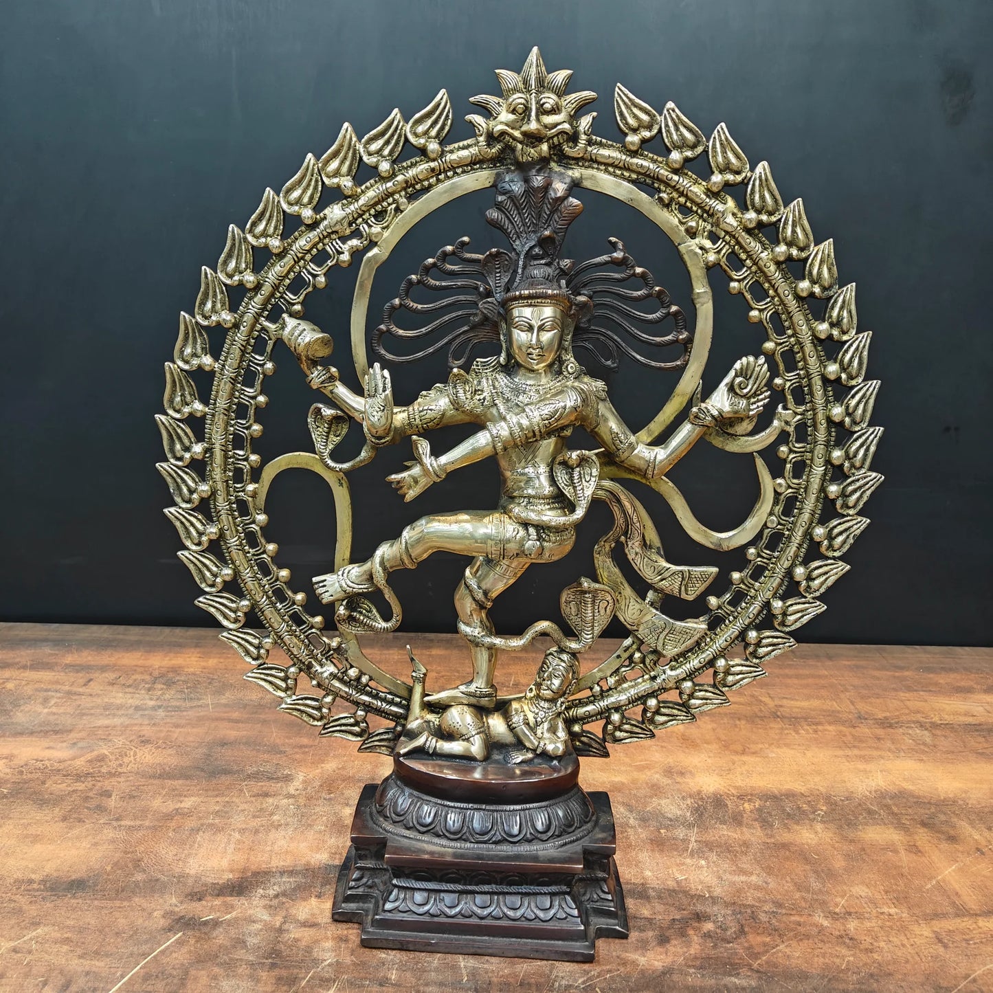 Brassaura® Brass Nataraja Idol with Ornate Prabhavali | Handcrafted Dancing Lord Shiva Statue | Premium Brass Shiva Murti for Home Temple, Spiritual Décor & Gifting | 24 Inches | 12 Kg