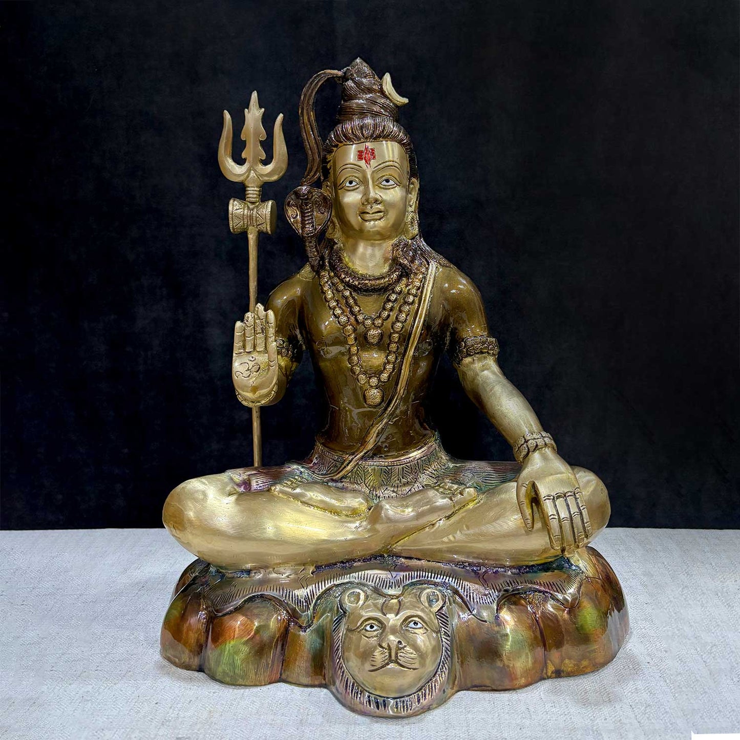 ब्रासोरा® वृंदावन वेणुगोपाल कृष्ण पीतल की प्रतिमा मोर के साथ | एंटीक नीला और सुनहरा रंग | ऊँचाई 20 इंच