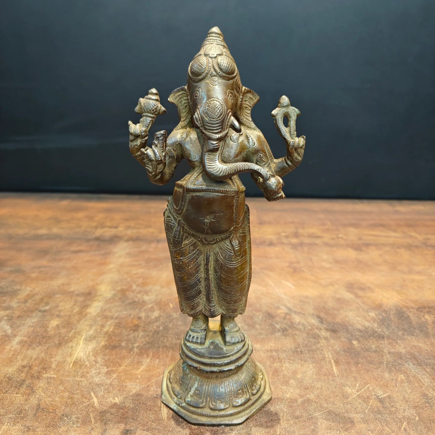Brassaura® Brass Standing Lord Ganesha Idol | Handcrafted Ganpati Brass Murti for Home Temple, Pooja Room, Vastu, Spiritual Décor & Gifting | 10 Inches | 2.5 Kg