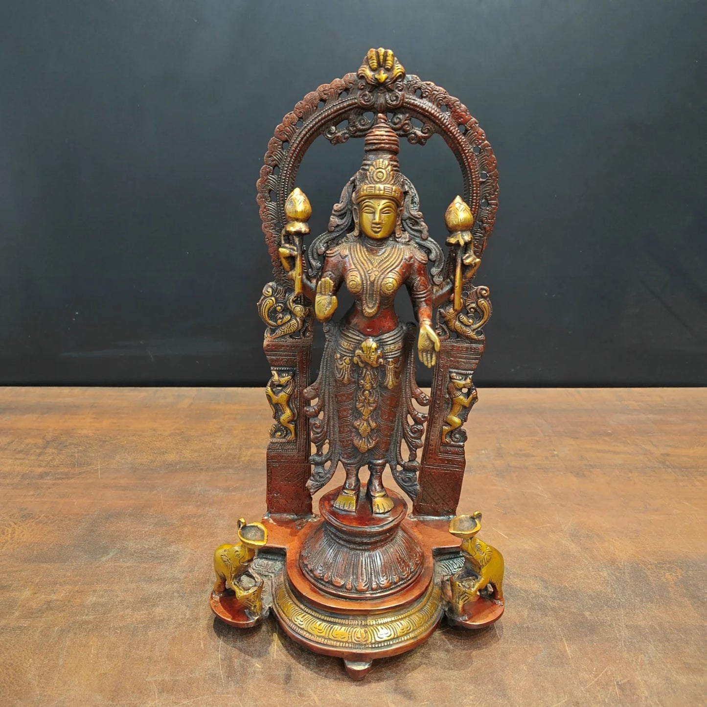 Brassaura® Goddess Lakshmi Brass Deepam Statue | Height 16 Inches & Weight 6 Kgs