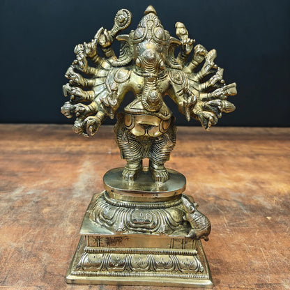 ब्रासोरा® वृंदावन वेणुगोपाल कृष्ण पीतल की प्रतिमा मोर के साथ | एंटीक नीला और सुनहरा रंग | ऊँचाई 20 इंच