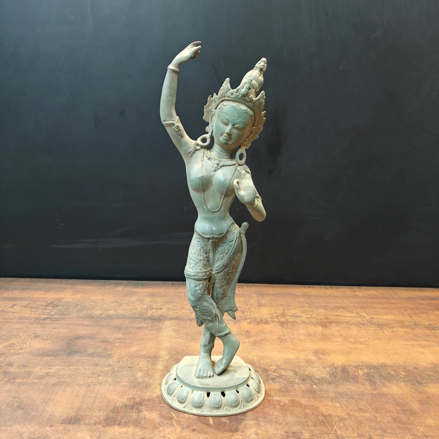 Brassaura® Brass Dancing Tara Statue | Handcrafted Goddess Tara Sculpture | Antique Brass Spiritual Home Décor Showpiece | Meditation & Temple Décor | Height 19.5 Inches | 4 Kg