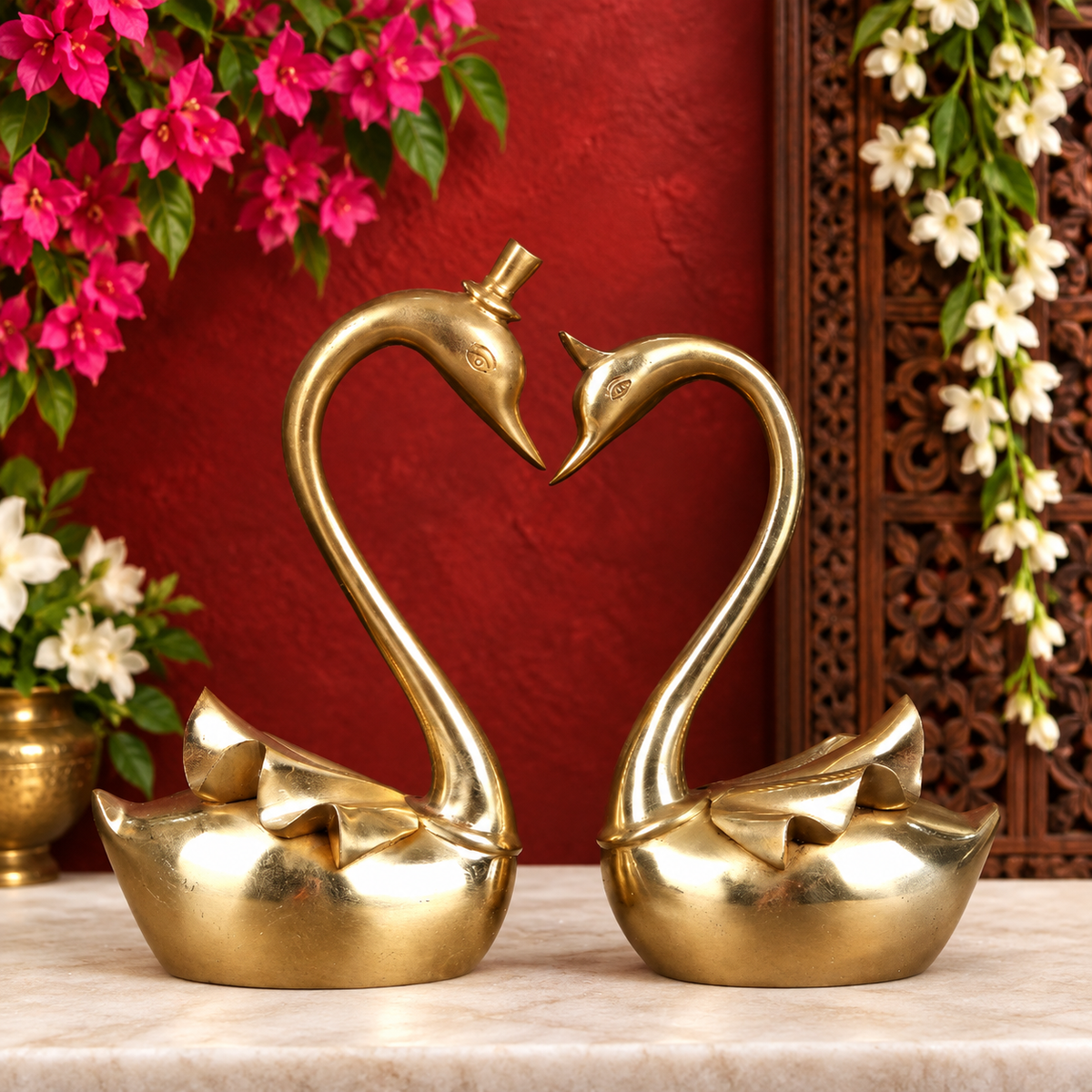 Brassaura® Pair of Swan Brass Sculptures | Pure Brass | Height 7.3 Inches & Weight 1.84 kgs