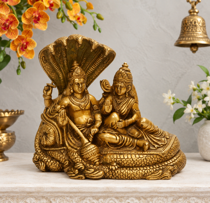 ब्रॉसौरा® शेषनाग पर भगवान विष्णु और देवी लक्ष्मी | पीतल की मूर्ति | ऊँचाई 15 इंच और वज़न 2.20 किग्रा