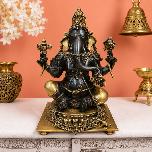 ब्रासोरा® वृंदावन वेणुगोपाल कृष्ण पीतल की प्रतिमा मोर के साथ | एंटीक नीला और सुनहरा रंग | ऊँचाई 20 इंच