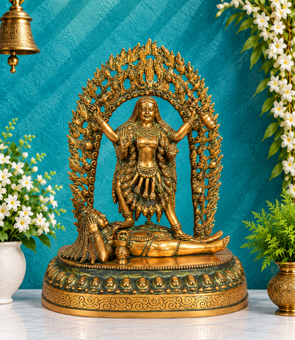 ब्रासौरा® महाकाली शिव पर खड़ी | एंटीक फ़िनिश पीतल की मूर्ति | ऊँचाई 32 इंच | वज़न: 5.80 किलोग्राम