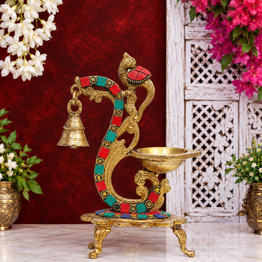 पीतल रत्न जड़ित कार्य दिया मूर्ति, गृह सज्जा हेतु, वज़न 0.950 किलोग्राम, ऊंचाई 20 सेंटीमीटर
