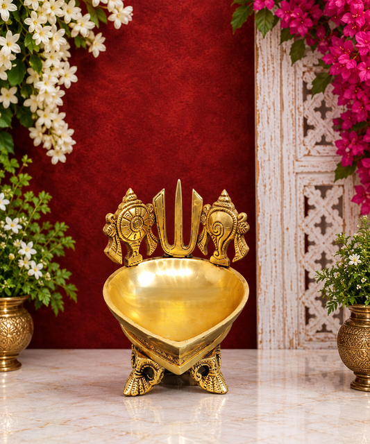 Brassaura® Handcrafted Brass Shanku Chakra Namah Diya – Height 5 Inches | Traditional Oil Lamp, 1.5 Kgs