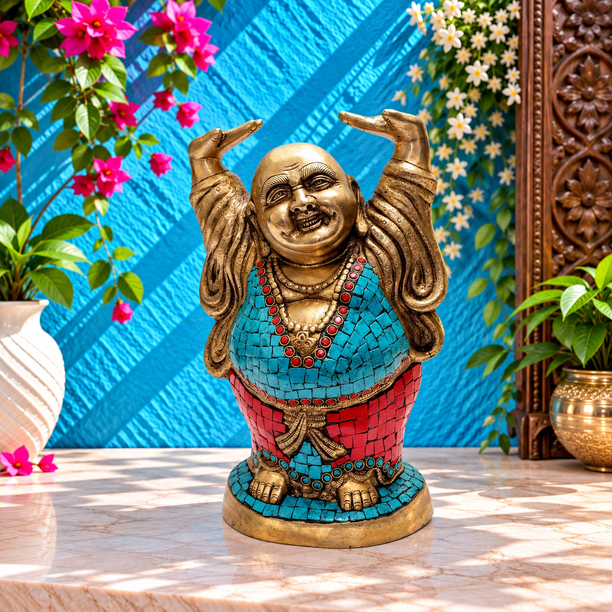 पीतल रत्न जड़ित बुद्ध प्रतिमा, वज़न 5.5 किलो और ऊंचाई 11 इंच