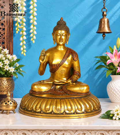 पीतल की कलात्मक बुद्ध प्रतिमा वज़न 16 किलोग्राम और ऊँचाई 22.5 इंच