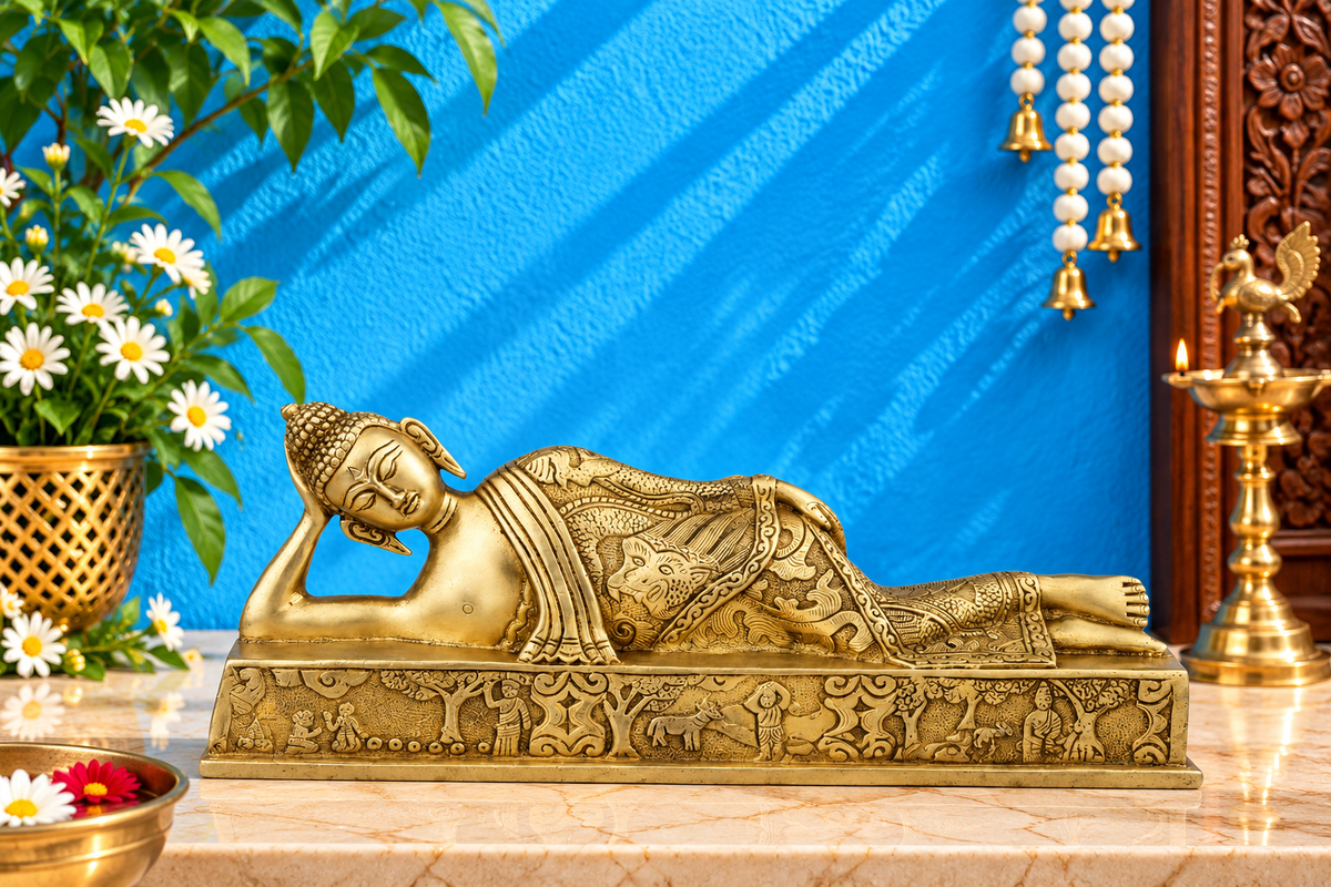 पीतल आराम करती शाही सुनहरी बुद्ध मूर्ति वज़न 2.9 किलो और ऊँचाई 5 इंच