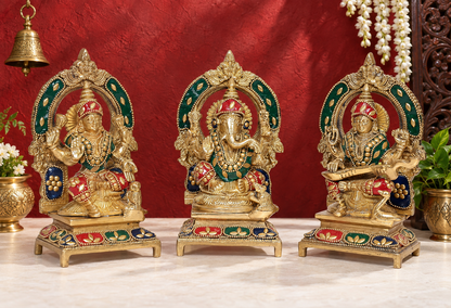 ब्रासोरा® वृंदावन वेणुगोपाल कृष्ण पीतल की प्रतिमा मोर के साथ | एंटीक नीला और सुनहरा रंग | ऊँचाई 20 इंच
