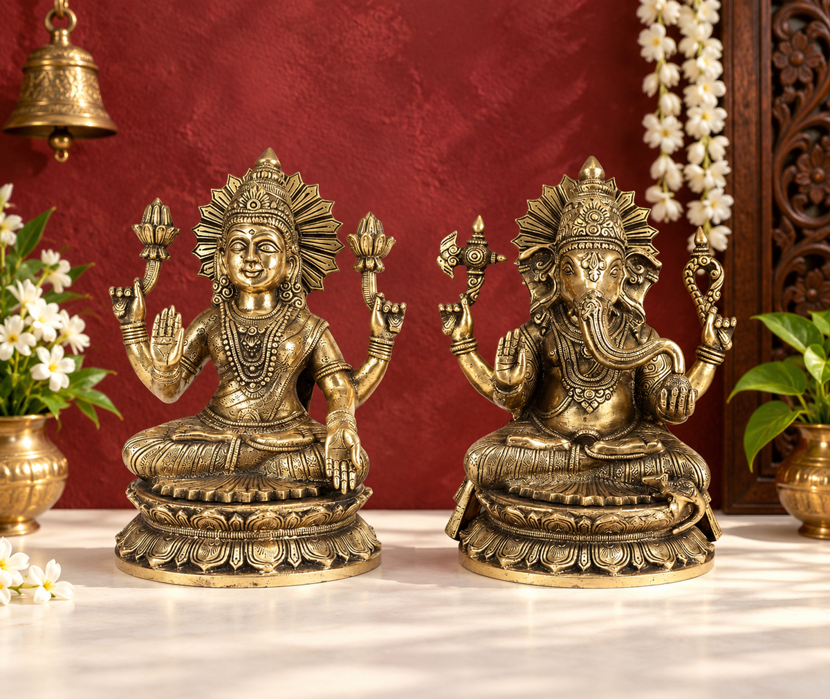 Brassaura® Lakshmi Ganesha Murti with Intricate Traditional Detailing | Pure Superfine Brass Handcrafted Murti | Brass Statue for Home Temple, Pooja Room | Height 3.94 Inches | Weight 12 Kgs