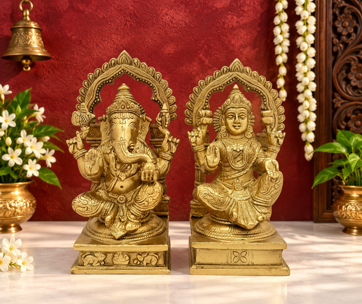 Brassaura® Elegant Lakshmi Ganesha Idol with Traditional Detailing | Pure Superfine Brass Handcrafted Murti | Brass Statue for Home Temple, Pooja Room | Height 9.2 Inches | Weight 5.9 Kgs