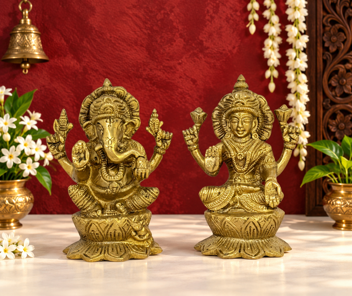 Brassaura® Traditional Lakshmi Ganesha Murti | Pure Superfine Brass Handcrafted Murti | Brass Statue for Home Temple, Pooja Room | Height 4.4 Inches | Weight 1.6 Kgs