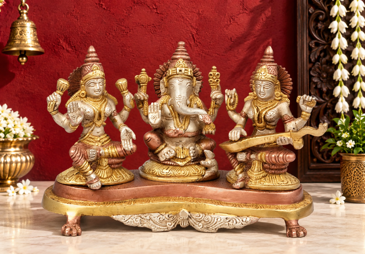 ब्रेसौरा® लक्ष्मी गणेश सरस्वती पीतल की मूर्ति | ऊंचाई 6.10 इंच और वजन 3 किलोग्राम