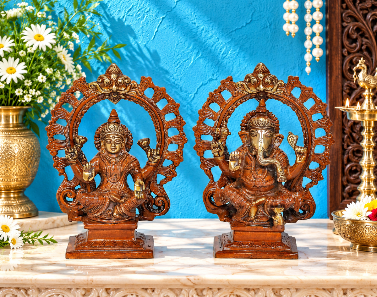 ब्रासोरा® वृंदावन वेणुगोपाल कृष्ण पीतल की प्रतिमा मोर के साथ | एंटीक नीला और सुनहरा रंग | ऊँचाई 20 इंच