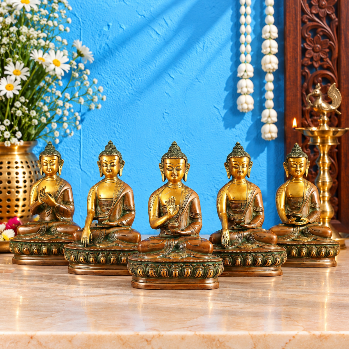 ब्रासौरिया™ पीतल के 5 ध्यानस्थ बुद्ध की मूर्तियों का सेट – प्रत्येक की ऊँचाई 8 इंच, कुल वज़न 8.82 किग्रा