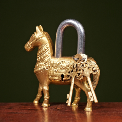 Brassaura® Brass Horse Lock with Keys | Height 5.5 Inches