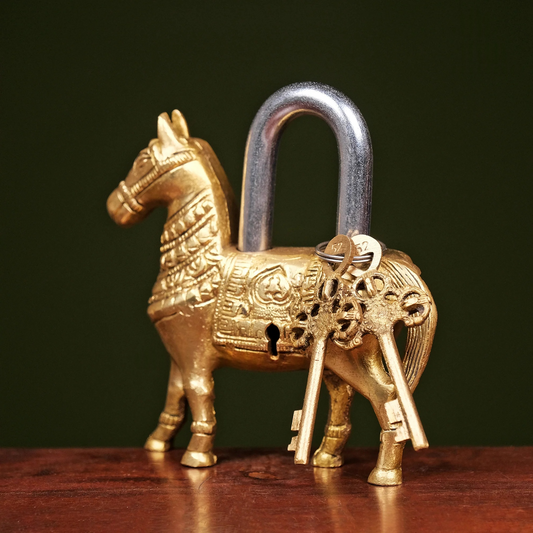 Brassaura® Brass Horse Lock with Keys | Height 5.5 Inches