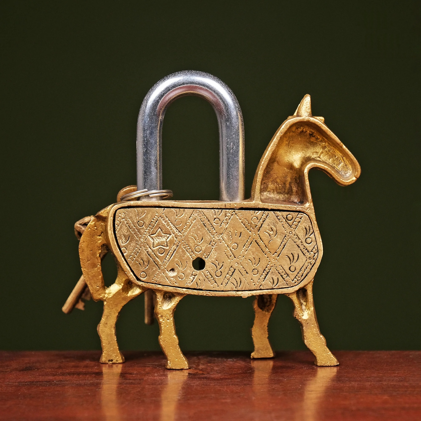Brassaura® Brass Horse Lock with Keys | Height 5.5 Inches