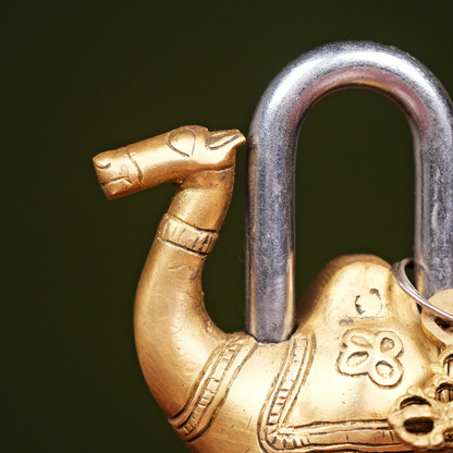 Brassaura® Brass Camel Lock with Keys | Height 4.5 Inches