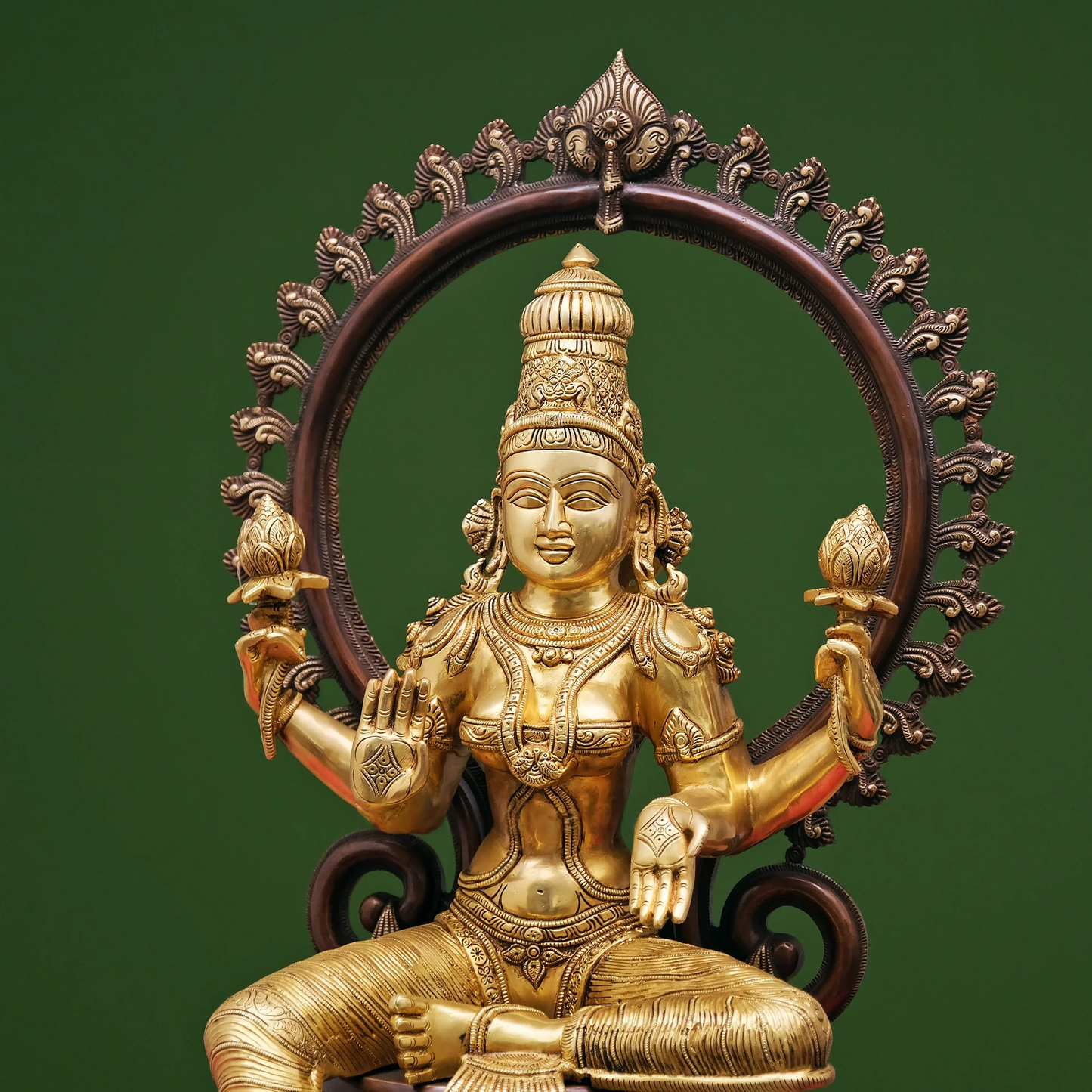 ब्रासोरा® वृंदावन वेणुगोपाल कृष्ण पीतल की प्रतिमा मोर के साथ | एंटीक नीला और सुनहरा रंग | ऊँचाई 20 इंच
