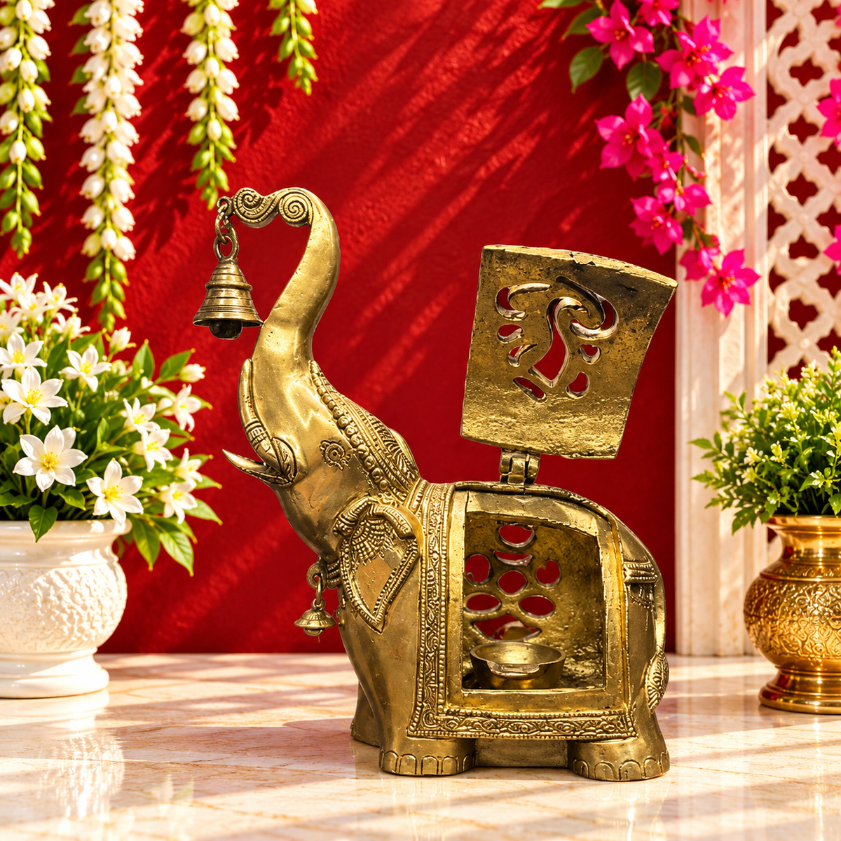 पीतल सुनहरा हाथी दीपक धूपदान घर और सजावट, ऊंचाई 10.6 इंच और वज़न 4 कि.ग्रा.