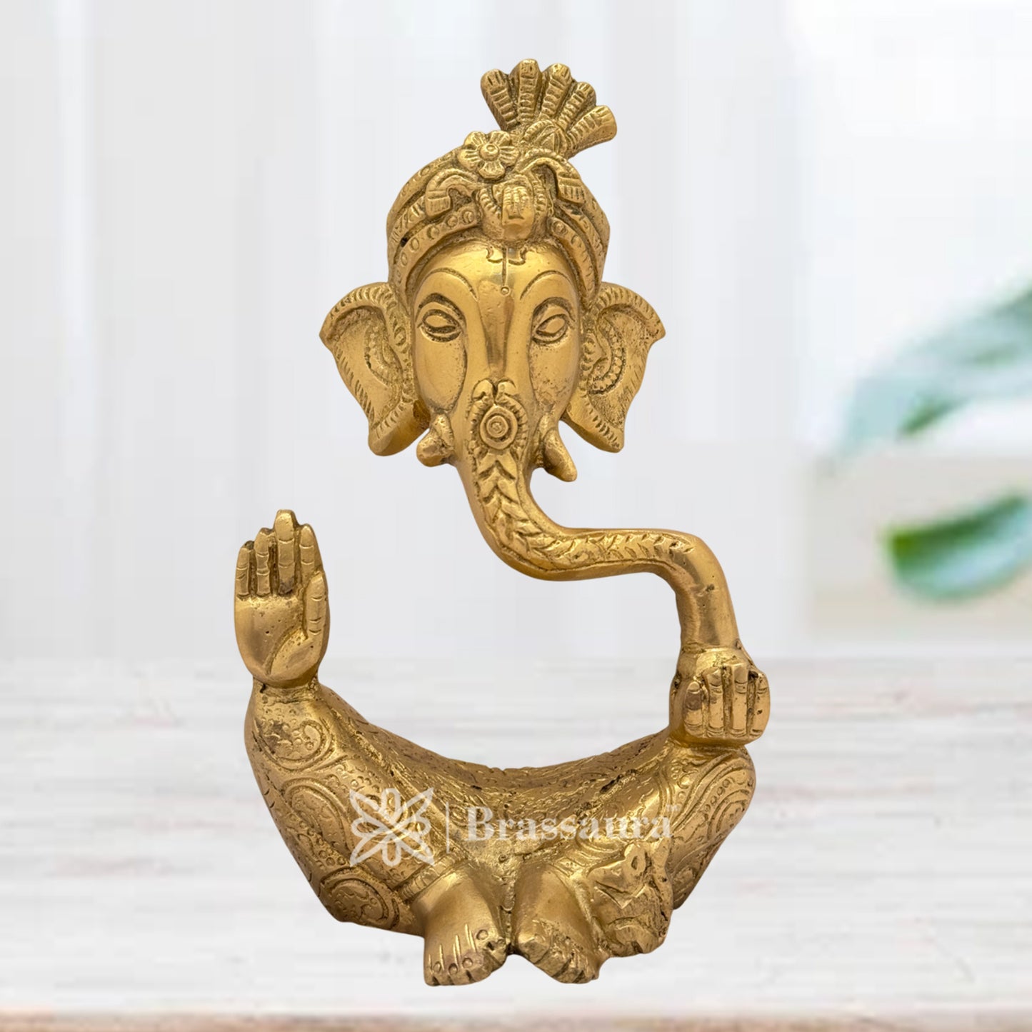 Brass Beautiful Ganesha Idol for Home and Decor Weight 1.2 Kg Height 18 cm