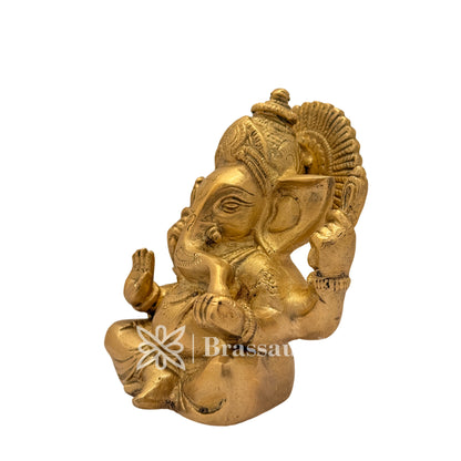 Brass Modern Ganesha Idol for Home and Decor Weight 1.5 Kg Height 13 cm