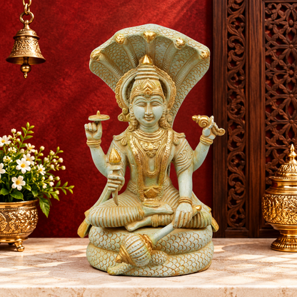 ब्रासोरा® वृंदावन वेणुगोपाल कृष्ण पीतल की प्रतिमा मोर के साथ | एंटीक नीला और सुनहरा रंग | ऊँचाई 20 इंच