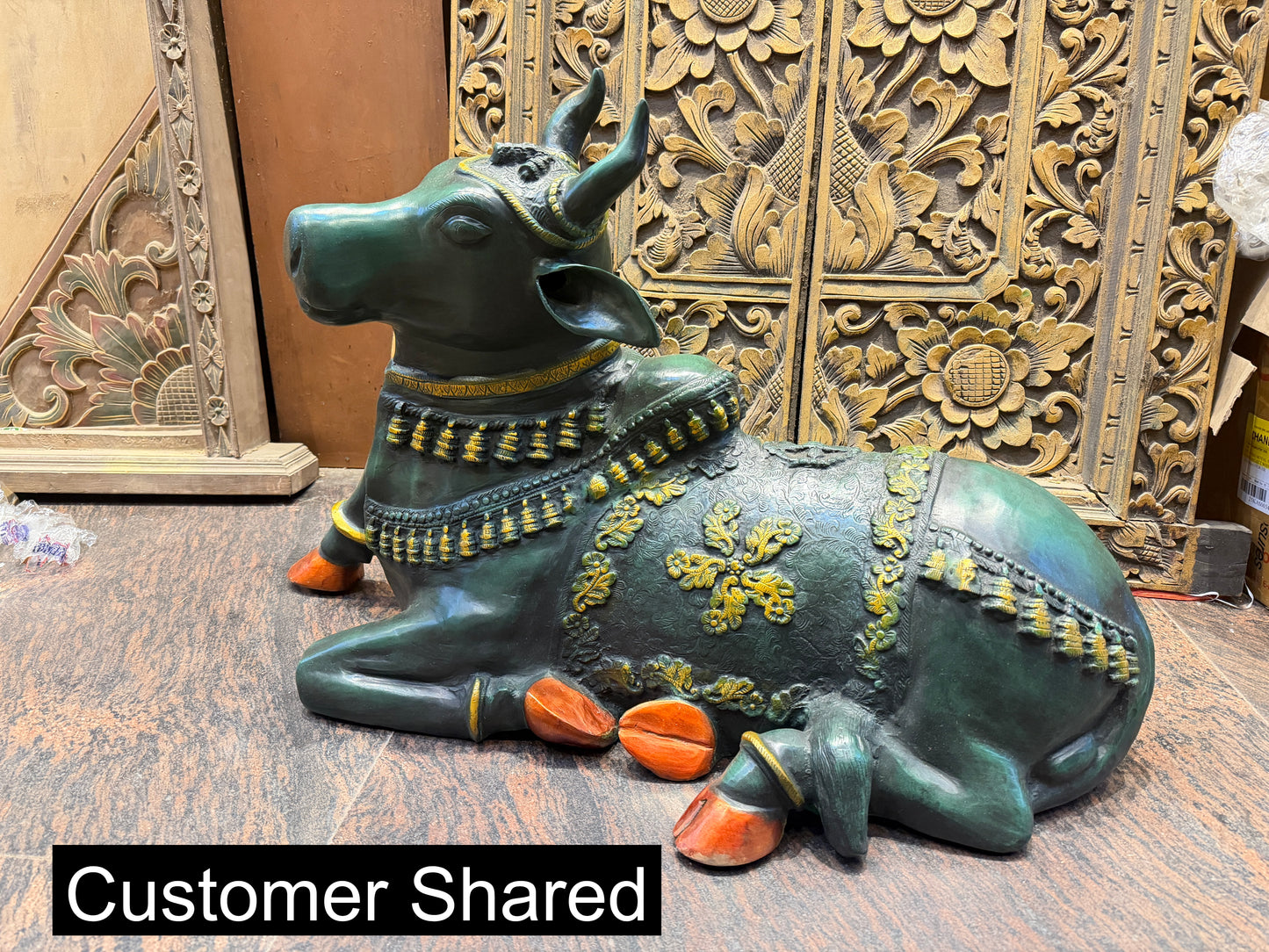 Brassaura® Brass Antique Large Nandi Sculpture with Pichwai Finish – Height 21.5 Inches & Weight 30 Kgs | Rustic Green Patina Idol