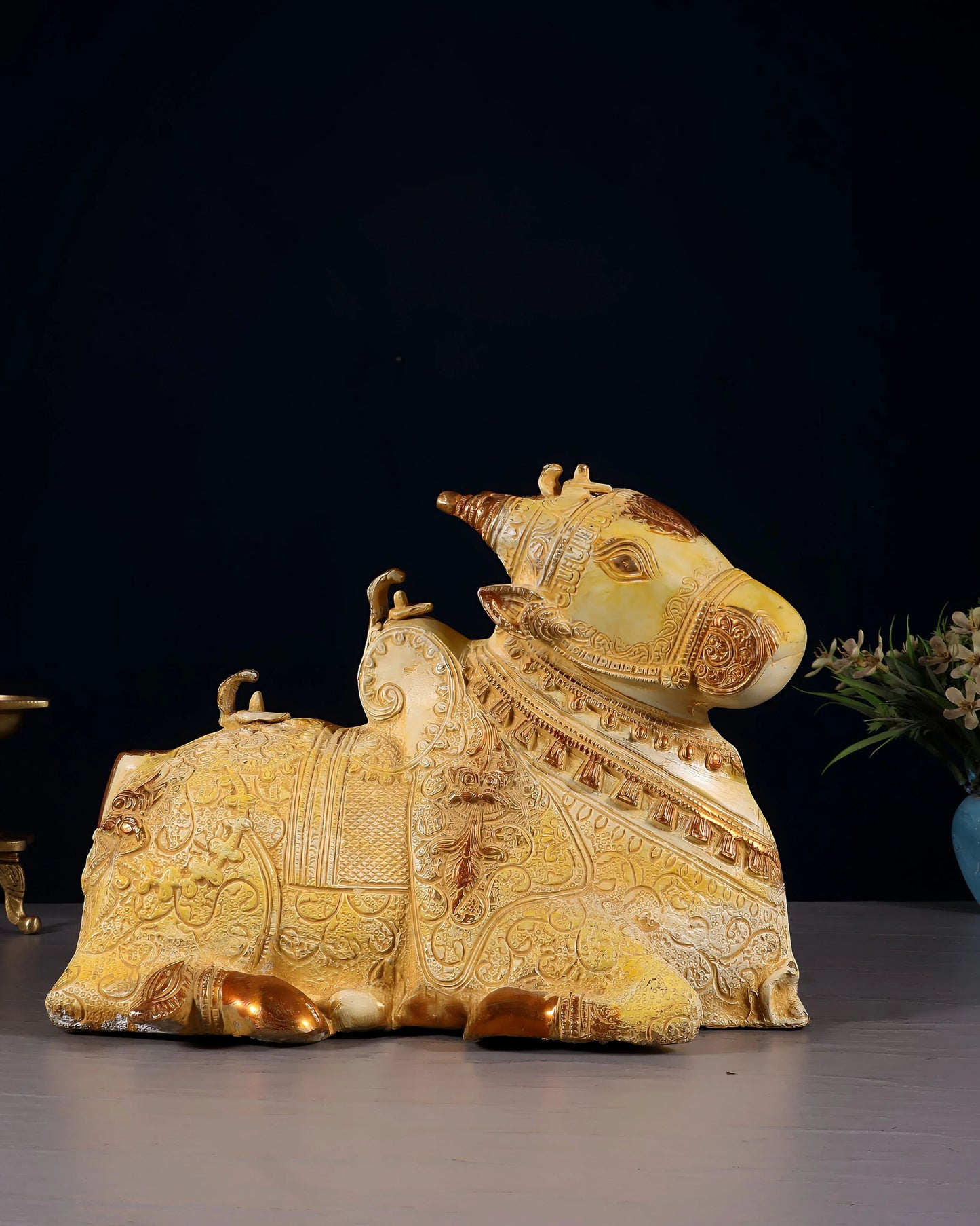 Brassaura™ Fully Carved Brass Nandi Statue with Shiv Lings – Height 8" & Weight 5.5 Kgs | Sand Finish
