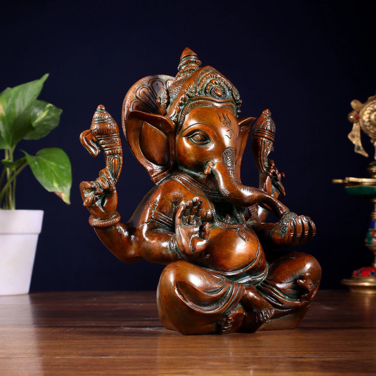 Brassaura™ Brass Taj Ganesha Idol with Exquisite Detailing | Height 8 Inches & Weight 3 Kgs