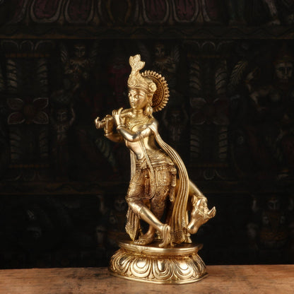 पीतल रत्न जड़ित कामधेनु गाय और कृष्ण, वज़न 3.2 किलोग्राम और ऊंचाई 10 इंच